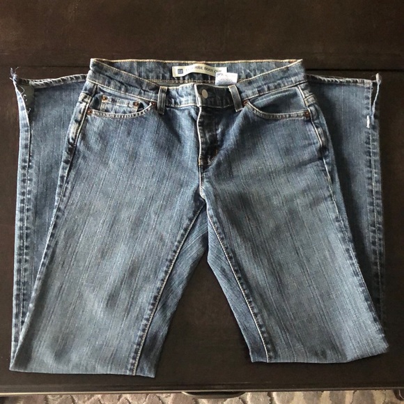 ✨OFFERS WELCOME✨ GAP Low Rise Boot Cut stretch Jeans - Picture 5 of 5